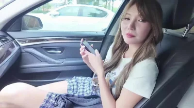 把单纯女同事骗去开房果然操起来挺爽御姐范儿够赞