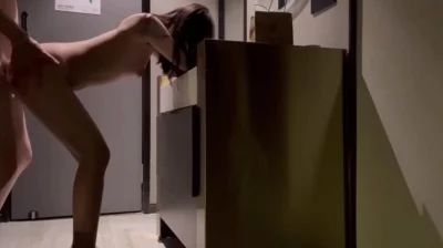 宝贝腿再张大点就能吃到扇贝了