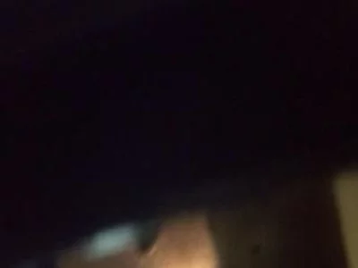 他缓慢而有力的撞着内容